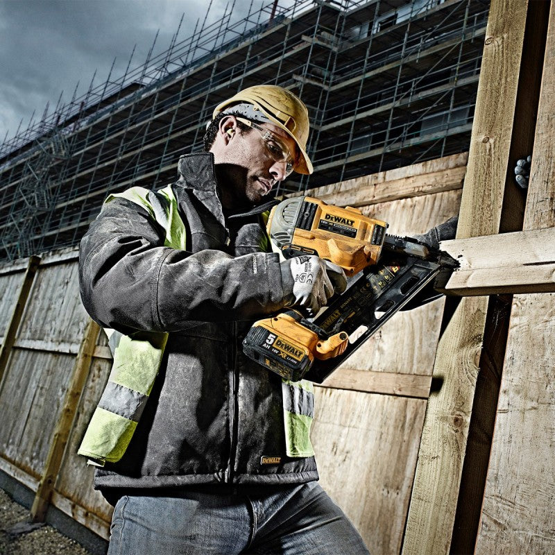  Cloueur DEWALT DCN692P2